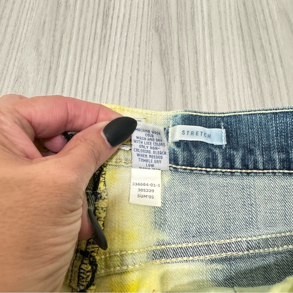 NWOT RARE! Limited edition Michigan Wolverines Patchwork Denim Miniskirt Size 12 - Picture 4 of 6